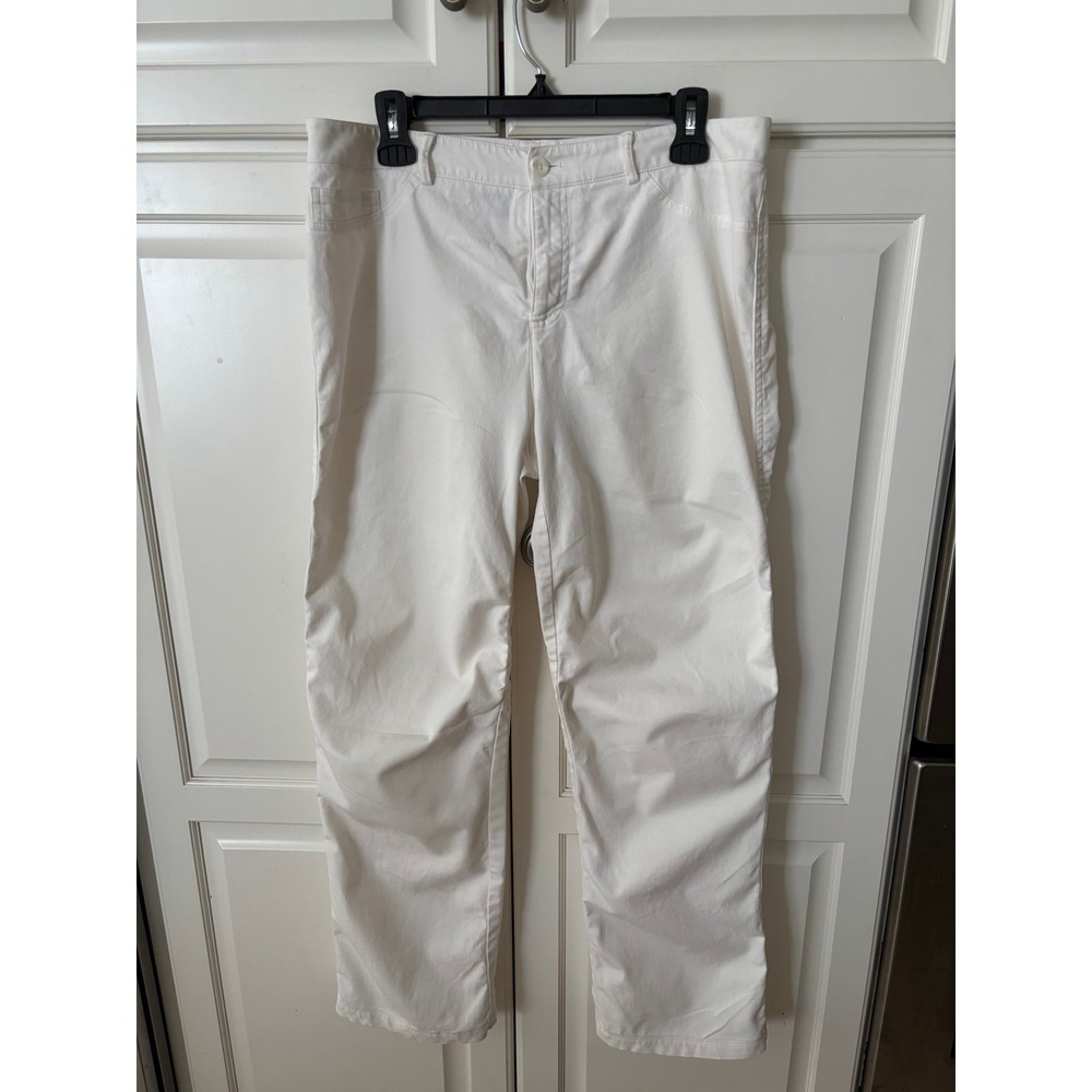 Peace of cloth white long‎ pants.  Size 10